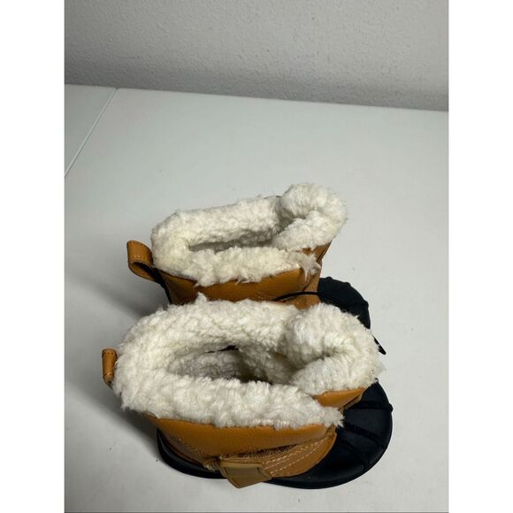 NWT Cat & Jack Toddler Denver Winter Boots Cognac Size 7 - Picture 4 of 9